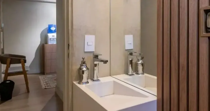 Conjunto comercial mobiliado, com 47m², 1 vaga, à venda, itaim bibi, são paulo, sp