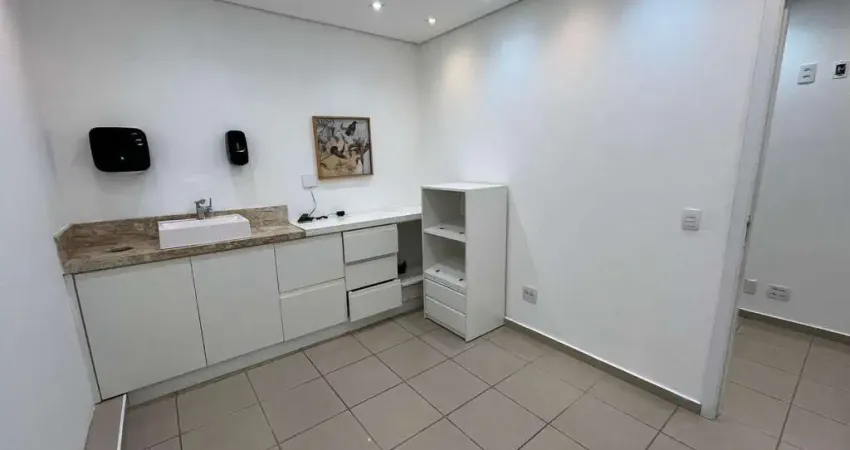 Conjunto comercial de 41m² para locação, localizado na  bela vista, são paulo, sp. com recepção, 3 salas, 2 banheiros, 1 vaga para auto.