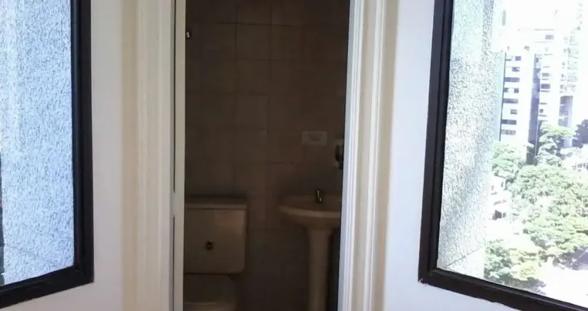 Conjunto comercial de 139m² à venda, brooklin, são paulo, sp. bem conservado, com copa, banheiros, 2 vagas de garagem, ar condicionado, ótima localização