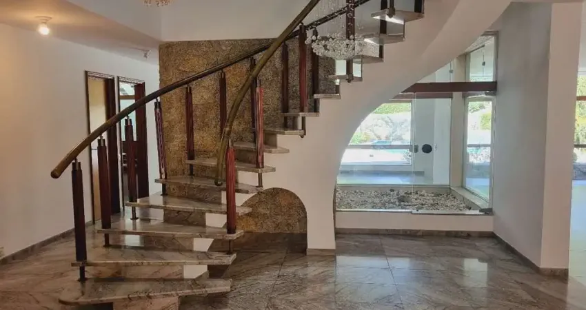 Casa à venda, 4 dormitorios, 2 suites, 4 vagas e 945m2 localizado em interlagos, são paulo, sp