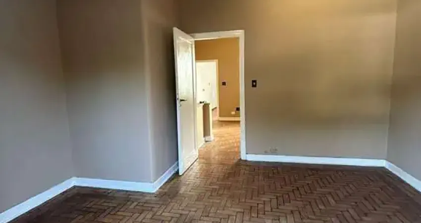 Casa com 7 quartos à venda no Cambuci, São Paulo