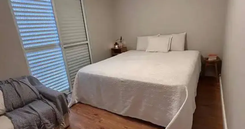 Casa à venda, em condominio, com 3 dormitórios, 1 suíte, 2 vagas, localizado no jardim pinheiros