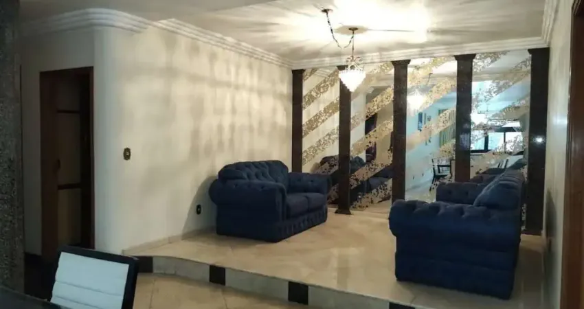 Casa com 5 quartos à venda na Vila Londrina, São Paulo 