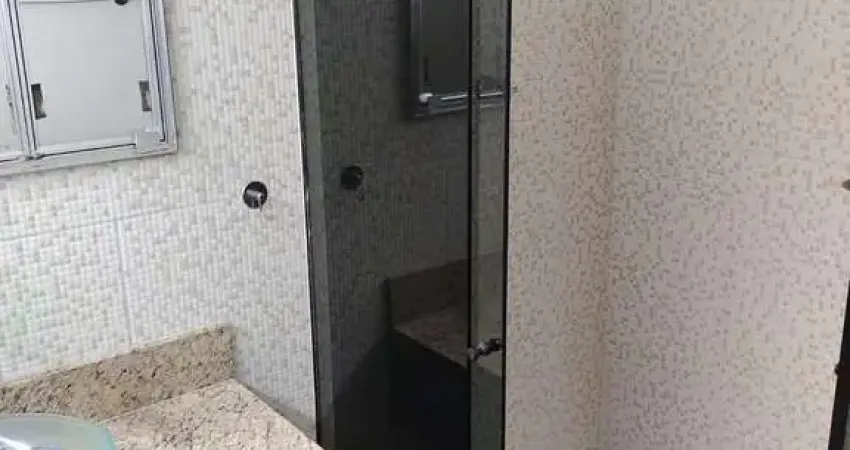 Casa de 124m² para locação e venda, vila gumercindo, são paulo, sp. com 5 dormitórios sendo 2 suítes, quintal com churrasqueira e 2 vagas para auto.