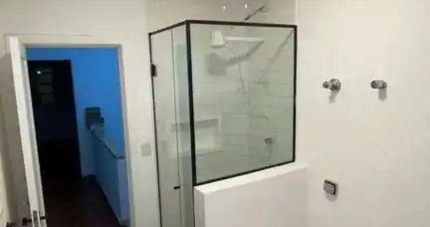 Casa de 118m² para locação, aclimação, são paulo, sp com 3 dormitórios, sala, 2 banheiros sendo 1 lavabo, aceita pet