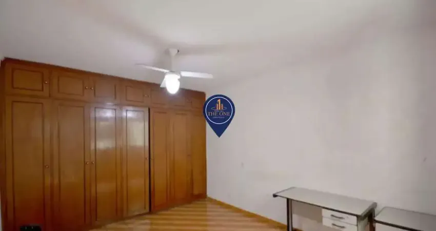 Casa térrea no bairro jardim da gloria, 4 dormitórios sendo 3 suítes, 3 vagas, localizado na r rocha galvão, próximo a rua coronel diogo