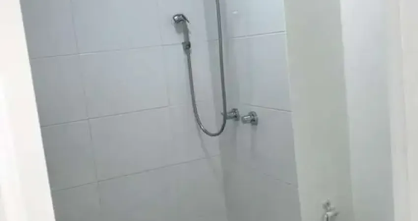 Apartamento de 38m² com terraço à venda e locação, vila andrade, andar alto, com 1 dormitório, banheiro com box, sala, varanda, 1 vaga para auto