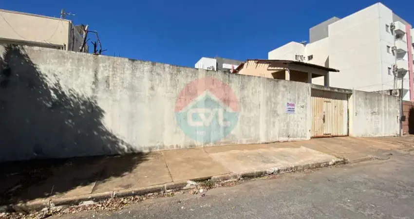 ÓTIMO TERRENO NO BAIRRO JARDIM CALIFORNIA. codigo: 71189