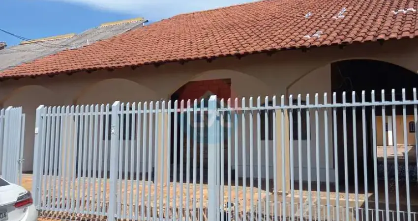 Casa com 3 quartos à venda na Rua Quatro, 04, Morada do Ouro, Cuiabá
