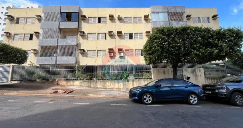 Apartamento com 3 quartos à venda na Rua Cachoeira, 70, Centro, Unaí