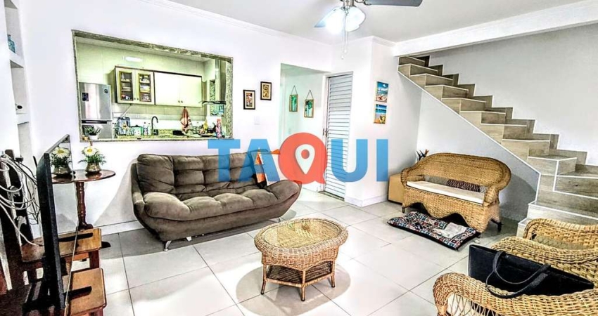 Casa duplex à venda com 3 quartos, sendo 1 suíte, Parque Riviera, CABO FRIO - RJ