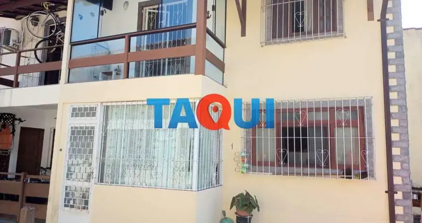 Casa duplex à venda próximo ao comércio no bairro jardim caiçara, cabo frio - rj