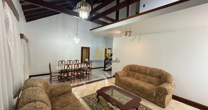 Casa com 4 quartos para alugar na Rua Joe Collaço, --, Santa Mônica, Florianópolis