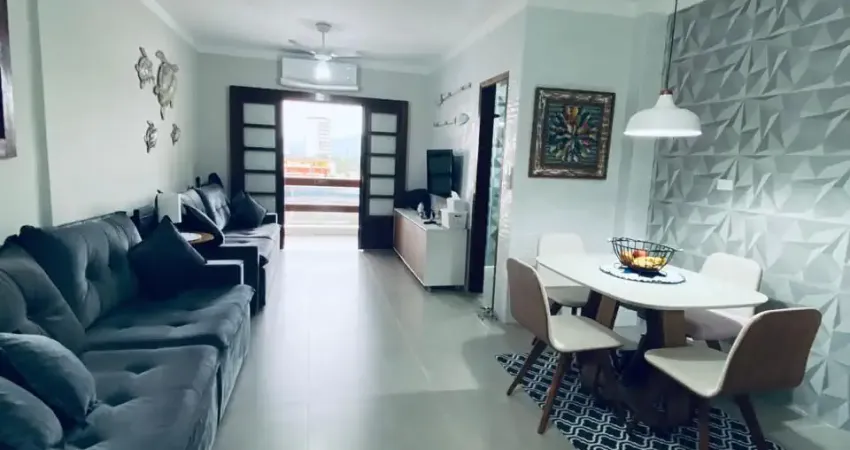 Apartamento todo reformado, a 50 metros da praia, em Caraguatatuba