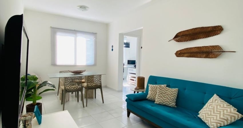 Apartamento com 02 dormitórios a 600 metros da praia, em Caraguatatuba