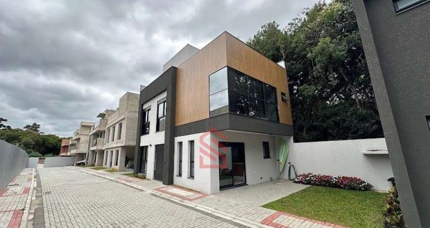 Oportunidade única: Casa em condomínio à venda em Santa Felicidade, Curitiba-PR! 3 quartos, 1 suíte, 2 salas, 2 banheiros, 2 vagas, 178m²!