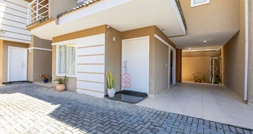 Sobrado à venda em Curitiba-PR, Barreirinha: 4 quartos, 1 suíte, 2 salas, 2 banheiros, 2 vagas de garagem, 148,74 m² de área.