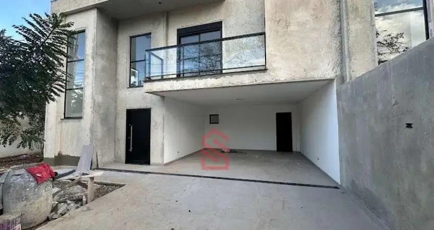 Imperdível Sobrado à Venda em Curitiba-PR, Ecoville: 3 quartos, 3 suítes, 2 salas, 1 banheiro, 4 vagas de garagem, 175m².
