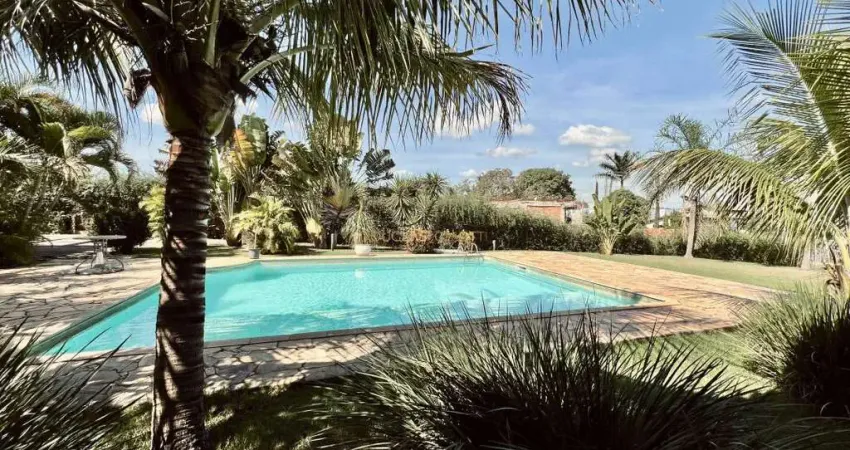 Linda chácara com piscina em indaiatuba - condomínio terras de itaici - imperdível