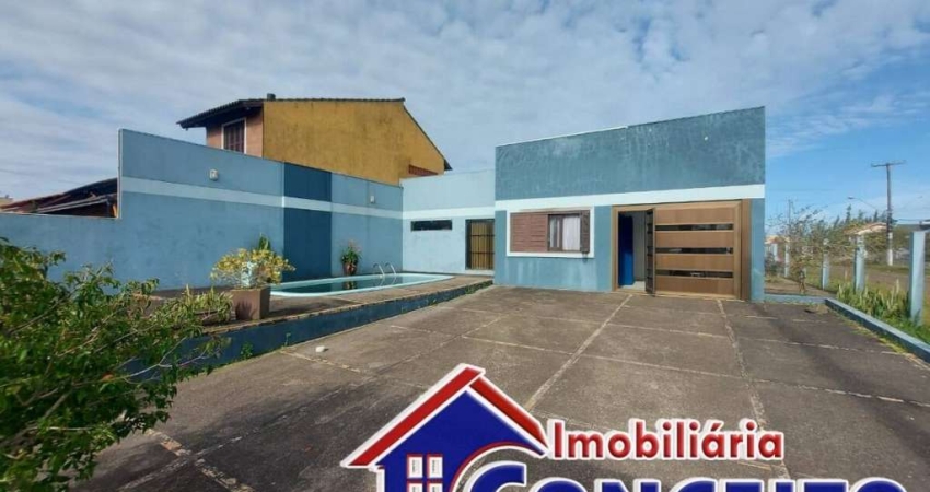 C1081 - Ótima residência de esquina localizada no Centro de Imbé