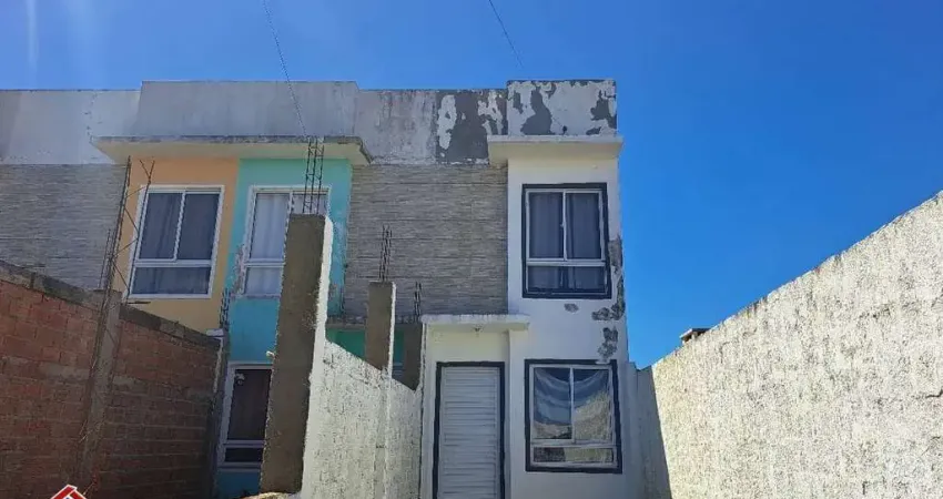 Dt02 - duplex composto de 02 dormitórios localizado em região de moradores