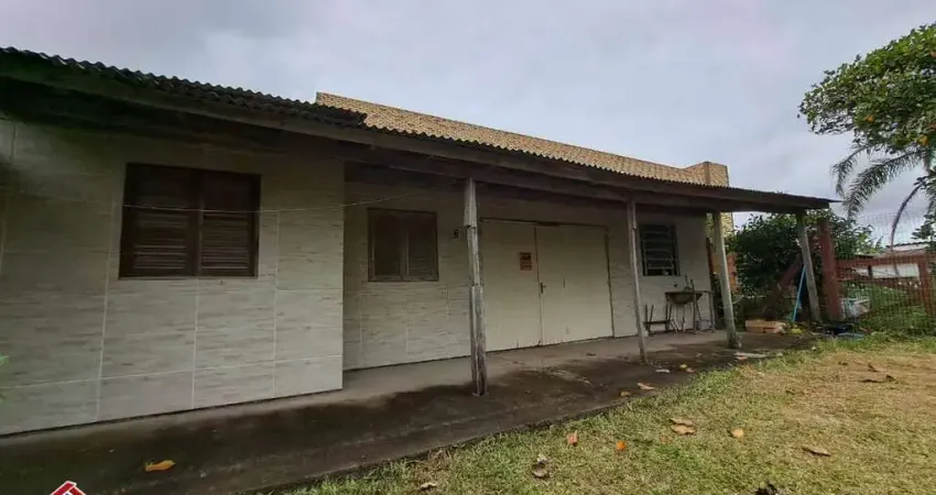 C159 - residência composta de 04 dormitórios no balneário mariluz
