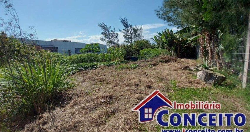 T03 - Ótimo lote medindo 300m² localizado em região de moradores