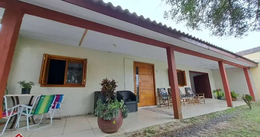 C992 - ótimo imóvel em excelente localização no balneário mariluz norte