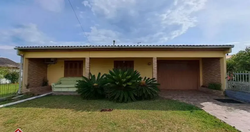 Ca101 - residência composta com 02 dormitórios localizada em mariluz