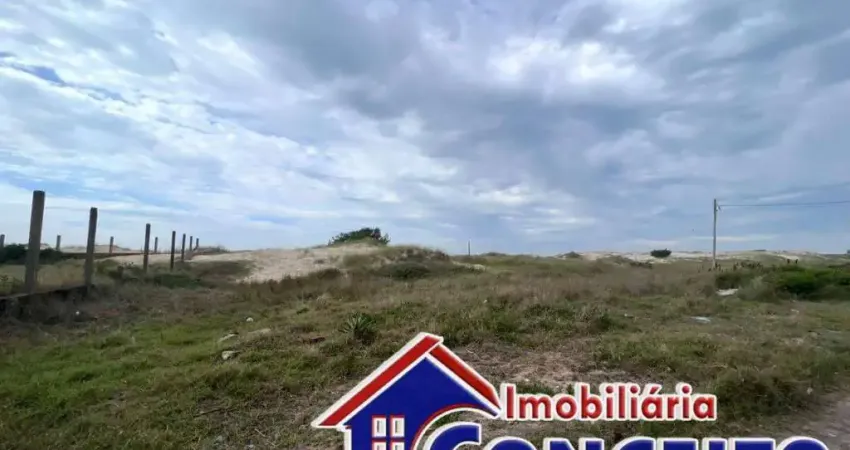 T90 - Excelente terreno a 50 metros do mar no balneário Presidente
