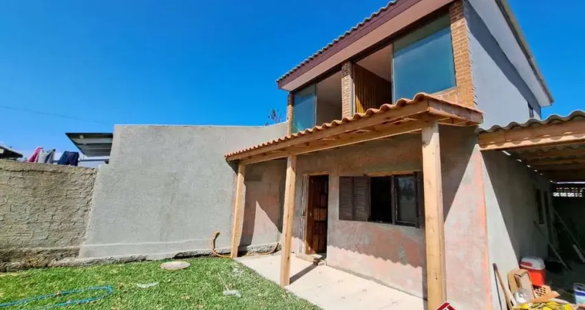 C408 - residência composta de 03 dormitórios em região de moradores