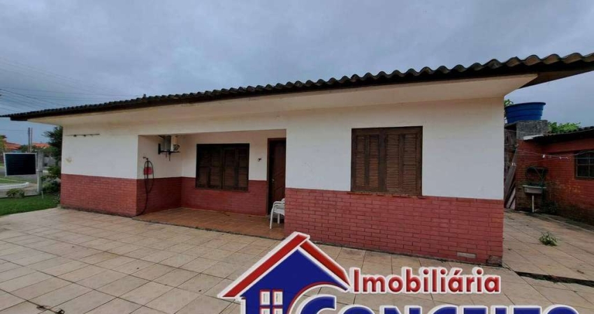 C216 - Ótima residência com anexo a 300 metros do mar