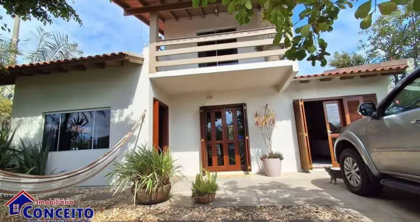 C10 - Excelente imóvel composto de 03 dormitórios no Balneário Presidente