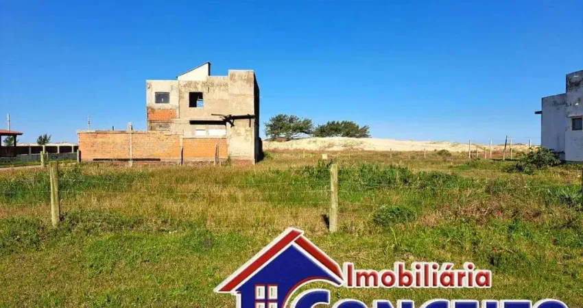 T02 - Excelentes lotes localizados a 60 metros do mar no Balneário Riviera
