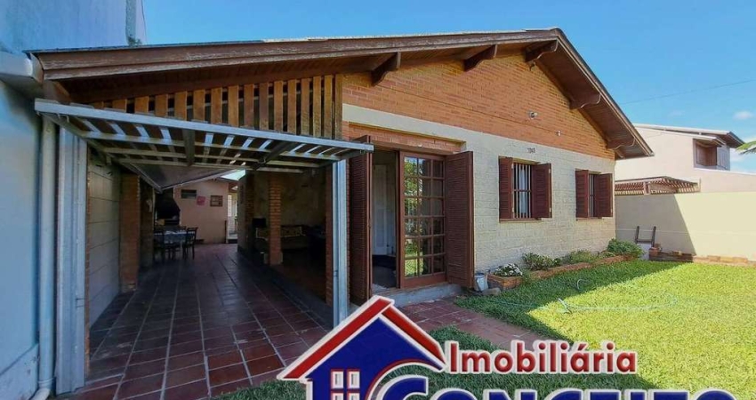 C1015 - Ótima residência com piscina e anexo localizada no Centro de Imbé