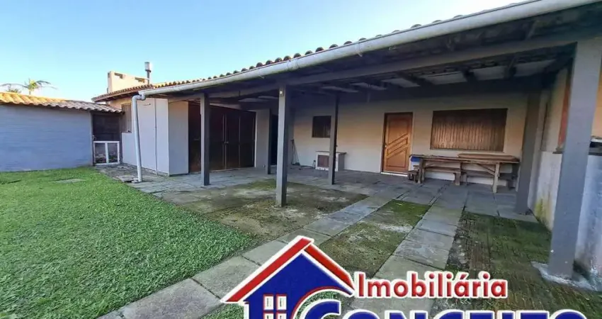 C1051 - Ótima residência em excelente localização no Centro de Imbé