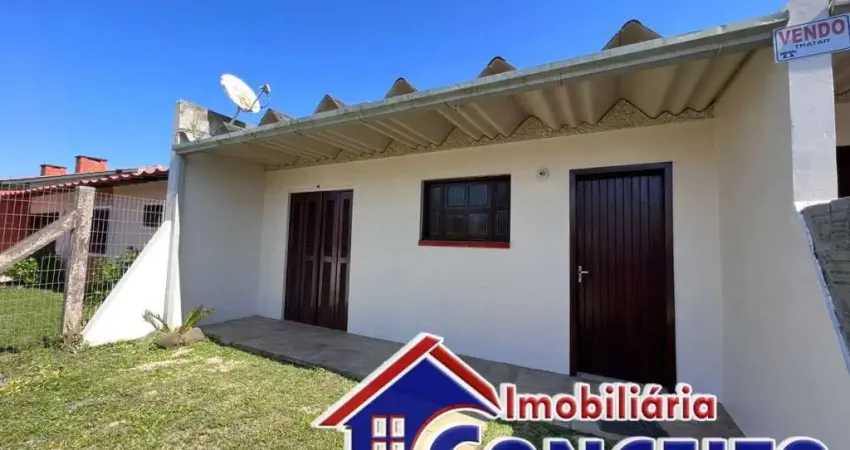 G1001 - Lindos geminados em ótima localização no Centro de Imbé/RS
