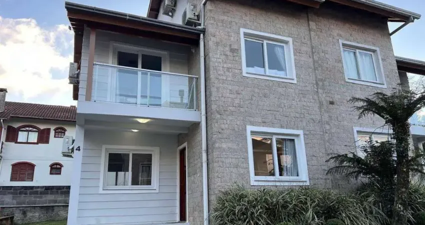 Casa em condomínio fechado com 3 quartos à venda no Centro, Gramado