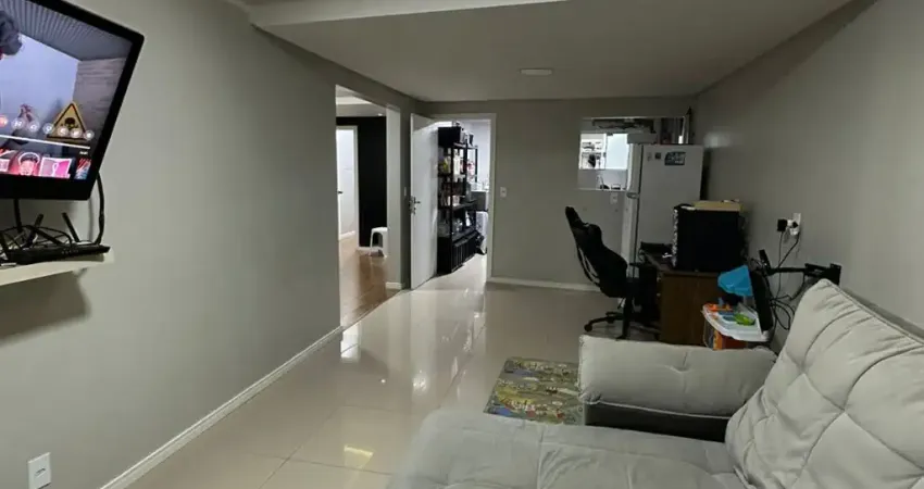 Apartamento de 2 dormitórios no Bairro Comerciário - Criciúma