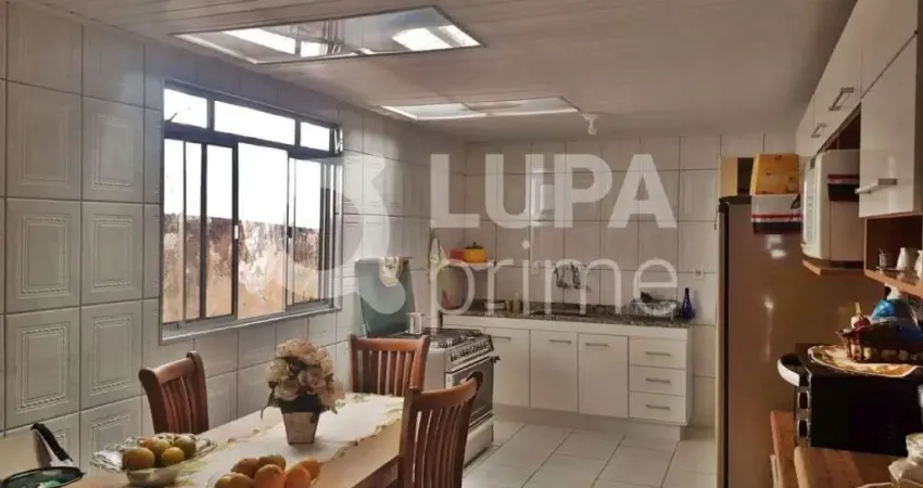 CASA TÉRREA COM 3 QUARTOS PARA VENDA, VILA MARIA BAIXA, SÃO PAULO