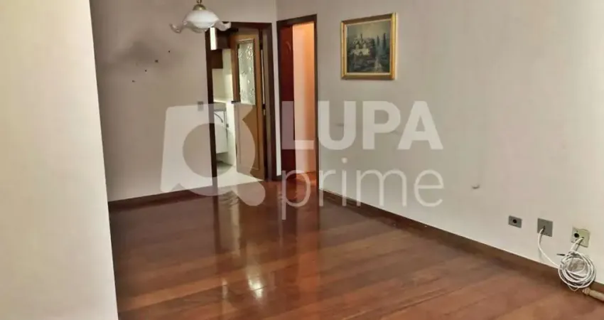 APARTAMENTO COM SACADA E 3 QUARTOS E 3 VAGAS, PARA VENDA, VILA MARIA ALTA
