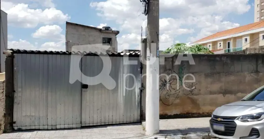 Terreno à venda na Rua Dona Carlota, 104, Vila Nivi, São Paulo