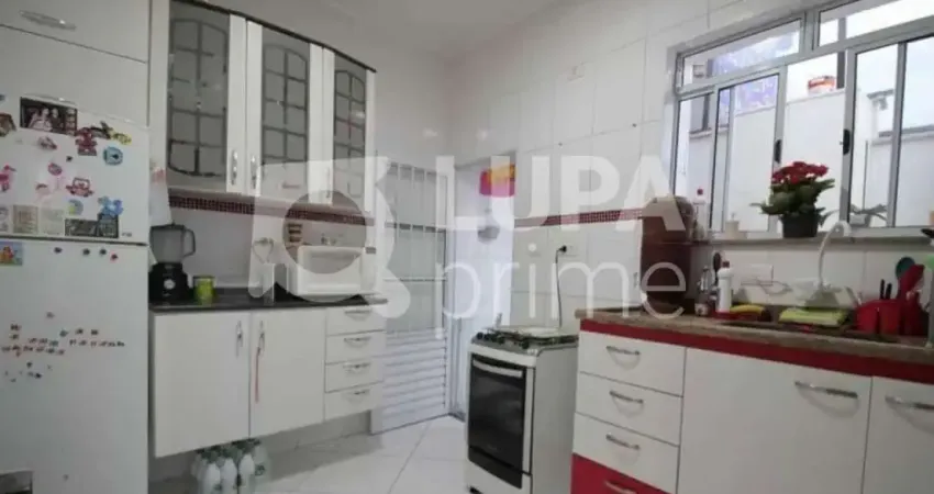 Sobrado com 2 dormitórios á venda na Água Fria