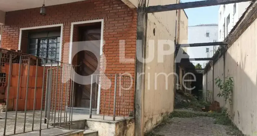 Sobrado com 2 dormitórios á venda no Jardim São Paulo.