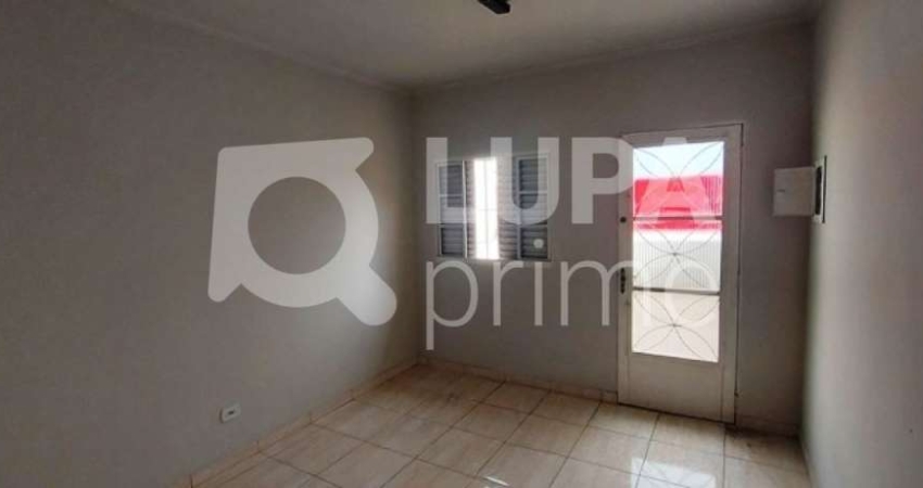 Casa comercial com 1 sala para alugar na Avenida Antonelo da Messina, 1024, Tremembé, São Paulo