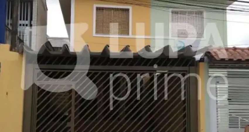Sobrado com 3 dormitórios sendo 1 suíte á venda na Parada Inglesa