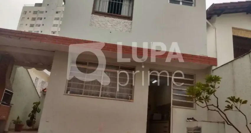 Sobrado com 3 dormitórios sendo 1 suíte á venda na Vila irmãos Arnoni