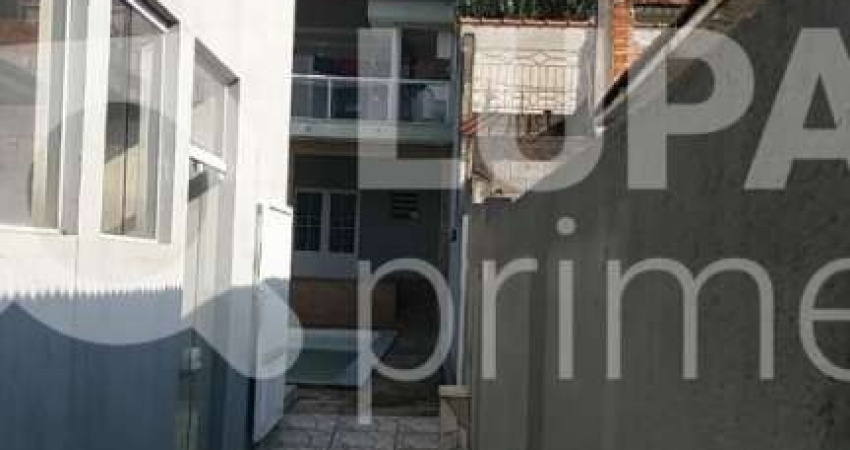 Prédio Comercial com 228 metros para locação na Água Fria