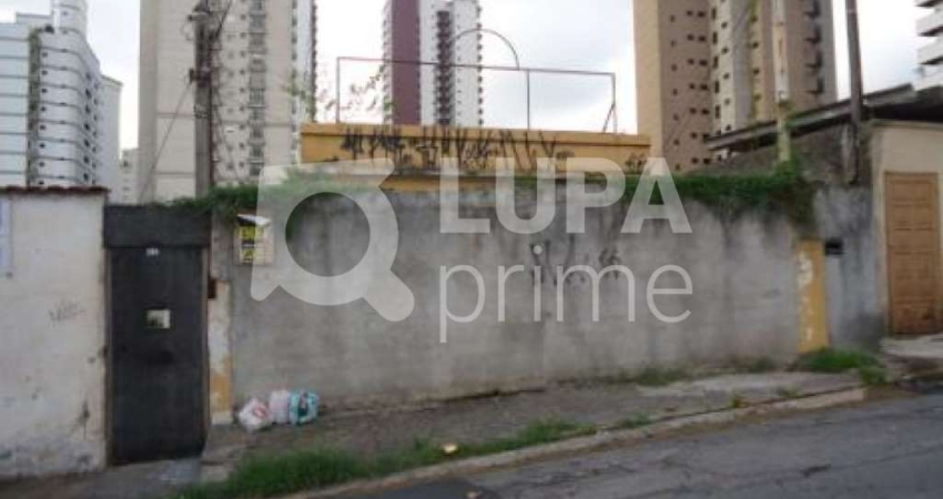 Terreno à venda na Rua Rubiácea, 299, Água Fria, São Paulo
