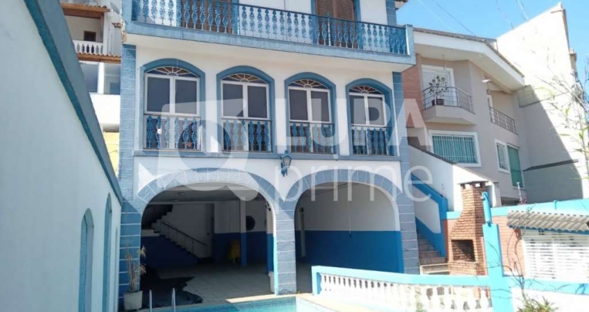 Casa assobradada com 5 dormitórios para locação no Jardim São Paulo